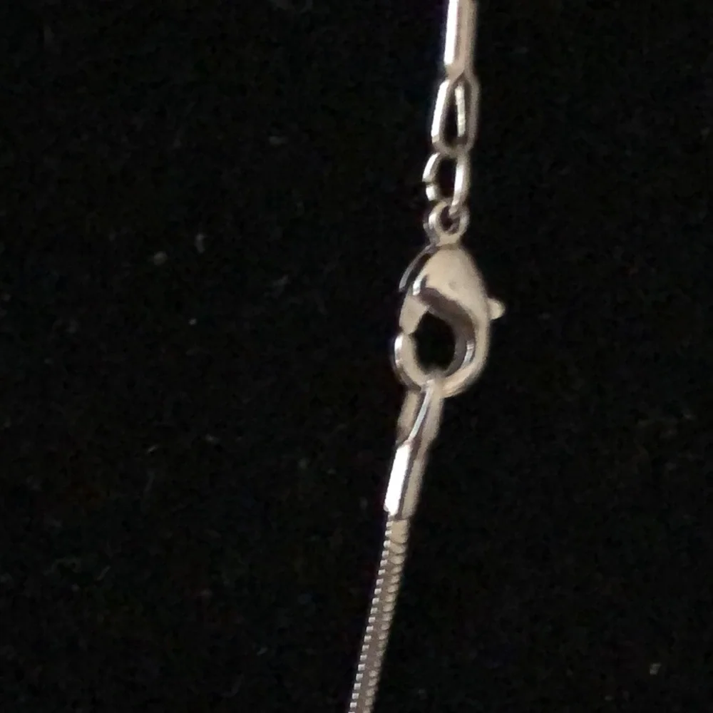 - Locket heart and cross necklace NWOT - Picture 4 of 5